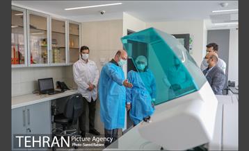 بازدید مدیرکل اداره تجهیزات پزشکی از شرکت نویان نگین پارسیان 31