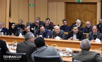 نشست هم‌اندیشی هیئت رئیسه اتاق اصناف تهران، روسای اتحادیه‌های صنفی تهران و هیئت امناء بازار تهران با شهردار تهران 34