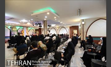 دومین حلقه ادبی پنجره در فرهنگسرای اندیشه 11