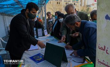 نمازگزاران جمعه پای «میز خدمت شهرداری تهران» 2