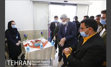 آئین افتتاحیه کلینیک بیماری های حاد تنفسی در میدان صادقیه  12