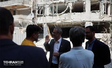 بازدید اصحاب رسانه از بازسازی ساختمان‌های آسیب‌دیده جنگ 12 روزه 26