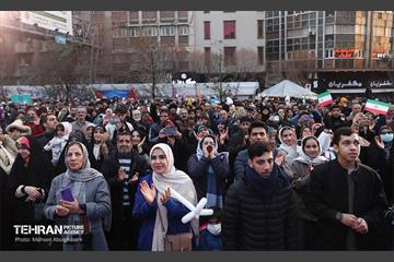 جشن نیمه‌شعبان در میدان ولی‌عصر (عج) - 3 20