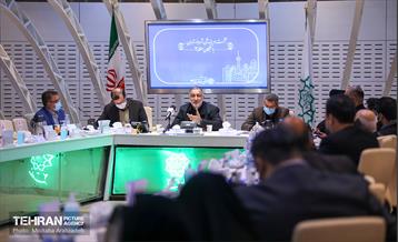 نشست هم اندیشی شهردار تهران با نخبگان منطقه 2