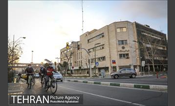 پویش سه شنبه های بدون خودرو در منطقه 8