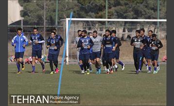 تمرین تیم فوتبال استقلال‎ 17