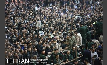 تشییع و خاکسپاری پیکر آیت الله هاشمی رفسنجانی در حرم امام (ره)‎ 21