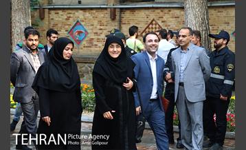 همایش تقدیر از طراحان و سازندگان برتر منطقه 10 6