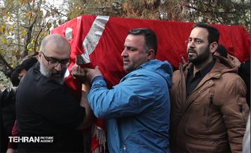 تشییع پیکر خبرنگار فقید مهدی علیرضایی (1) 3