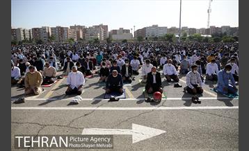 اقامه نماز عید فطر افغانستانی های اهل تسنن مقیم تهران 36