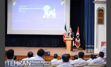 آیین تقدیر از آتش نشانان حریق پالایشگاه تهران 21