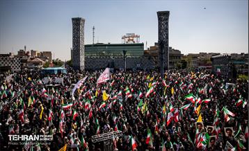 اجتماع «دختران جان‌فدای ایران»