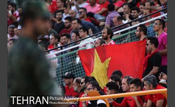 دیدار تیم های سپاهان و پرسپولیس 2