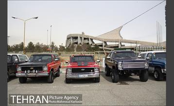 بزرگترین همایش اتومبیلهای دو دیفرانسیل تهران‎ 4