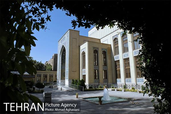 کتابخانه و موزه ملک 5