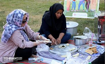 دورهمی یاد ایام سالمندان 22