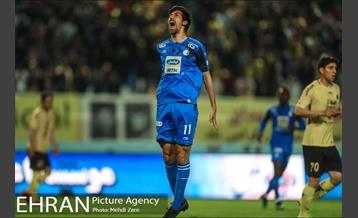 دیدار تیم های استقلال تهران و سپاهان اصفهان 18