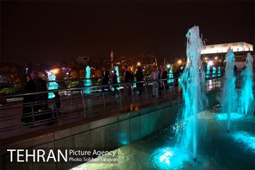 برج میلاد در نوروز  30