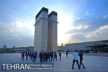 بازدید مهندس افشانی شهردار تهران از مجموعه باغ کتاب 34