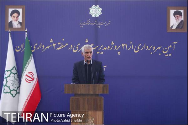 آیین بهره برداری از 21 پروژه شهری منطقه 2 11