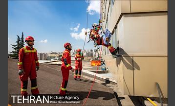 مانور عملیات آتش نشانی در شمال تهران 3