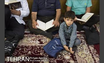 جز خوانی قرآن کریم در حسینیه کربلایی های گلوبندک‎ 17