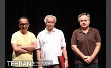 نقد فیلم مستند فصل هرس در فرهنگسرای ارسباران‎ 21