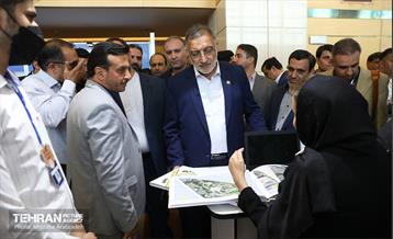 بازدید شهردار تهران از نمایشگاه بین المللی فرصت های سرمایه گذاری پایتخت