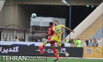 دیدار پرسپولیس و نفت تهران در لیگ برتر فوتبال 12