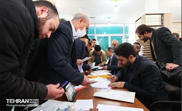 قرار خدمت؛ دیدار مردمی شهردار تهران در مسجد جامع مسعودیه 13