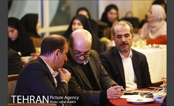 نشست شرکت کنندگان پنل های تخصصی حوزه زنان با مدیران شهری 9