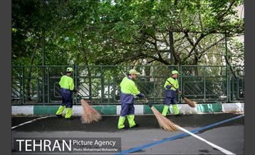 آماده سازی دانشگاه تهران برای نماز جمعه 11