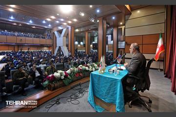 دیدار شهردار تهران با دانشجویان دانشگاه تربیت معلم رجایی 30