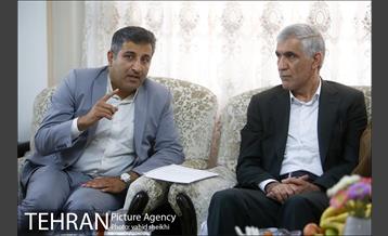 دیدار شهردار از خانواده شهید طباطبایی نیا 14