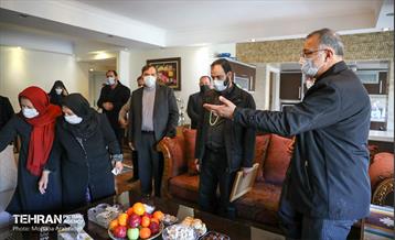 دیدار شهردار تهران باخانواده شهید  اکبرپورسرابی 5