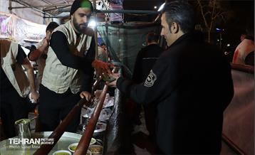 چایخانه‌ حضرت زهرا (س) در میدان راه‌آهن 13