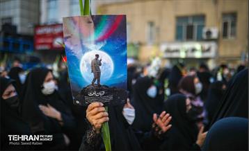 مراسم تشییع پیکر دو شهید گمنام دفاع مقدس در منطقه 11