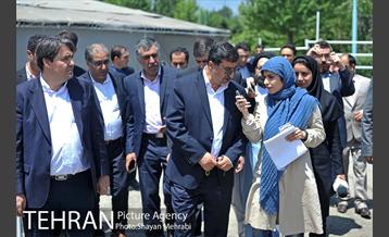 بازدید حسینی مکارم سرپرست شهرداری تهران ار نمایشگاه کتاب 62