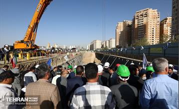 آیین انعقاد تفاهم‌نامه همکاری بین شهرداری و قرارگاه خاتم‌الانبیا (ص)