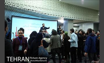 جشن رونمایی از آلبوم موسیقی گذشتن و رفتن پیوسته گروه بمرانی‎ 12