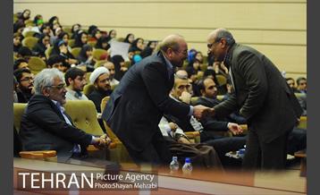 حضور شهردار تهران در دانشگاه شهید بهشتی در روز دانشجو 6