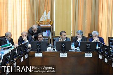جلسه کمیسون عمران مجلس شورای اسلامی با حضور شهردار تهران 12