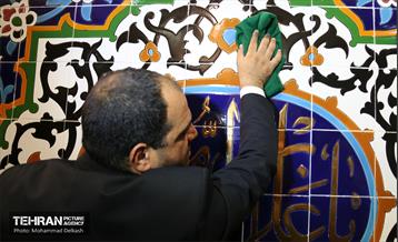 رونمایی از دیوارنگاره شمس الشموس