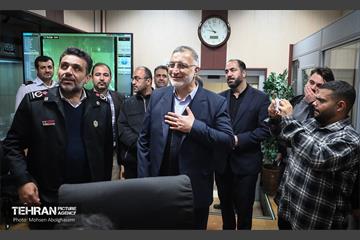 بازدید شهردار تهران از ستاد فرماندهی عملیات آتش نشانی 10