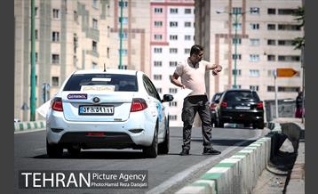 رقـابت یکصد خودرو در رالی تهران  20