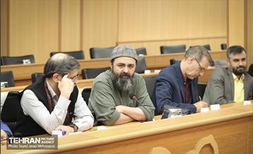 نشست صمیمانه شهردار تهران با جمعی از شعرا 34