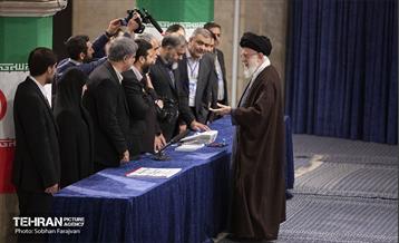 حضور رهبر معظم انقلاب در انتخابات ۱۴۰۲ 12