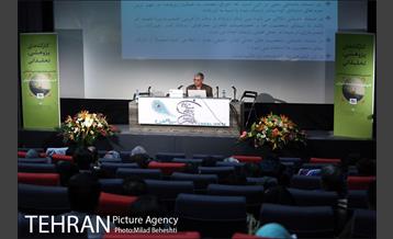 روز سوم جشنواره بین المللی سینما حقیقت‎ 1