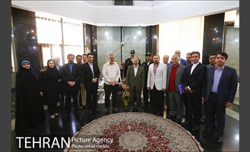 دیدار نوروزی دکتر نجفی با کارکنان شهرداری 30