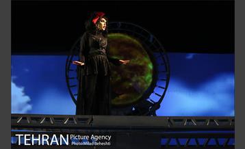 نمایش رومئو و ژولیت‎ 8